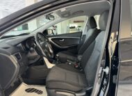 HYUNDAI i30 1.4i 100cv 5p