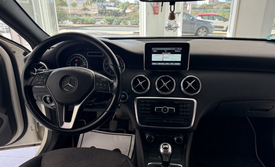 MERCEDES-BENZ A 180 Style 1.6i 122cv 5p