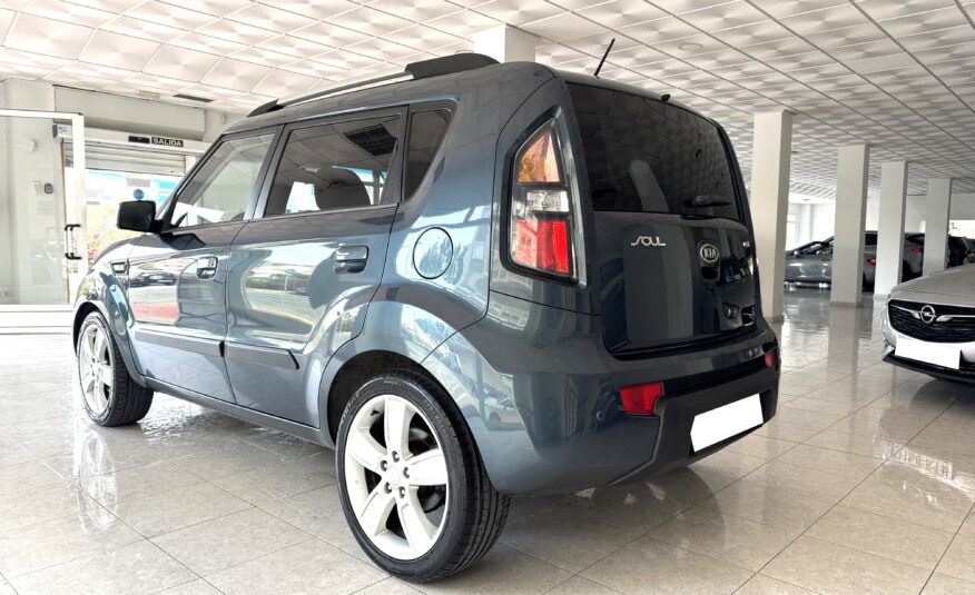 KIA soul 1.6CRDI 128cv Automático 5p