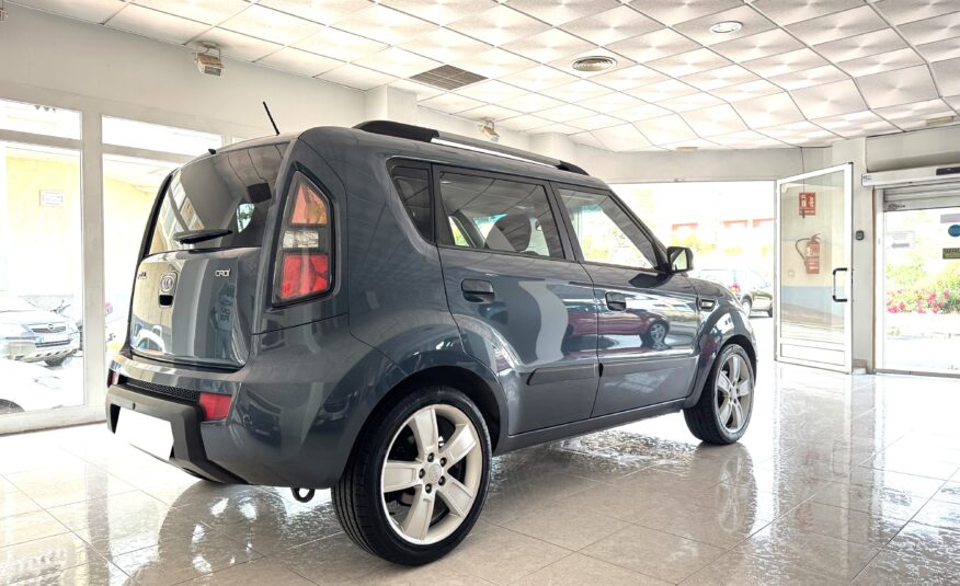 KIA soul 1.6CRDI 128cv Automático 5p