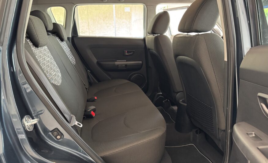 KIA soul 1.6CRDI 128cv Automático 5p