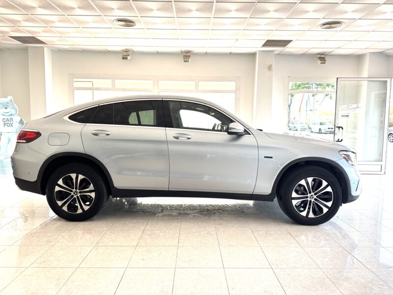 MERCEDES-BENZ GLC Coupe 300e 320cv Híbrido Enchufable 4 Matic 9G 5p