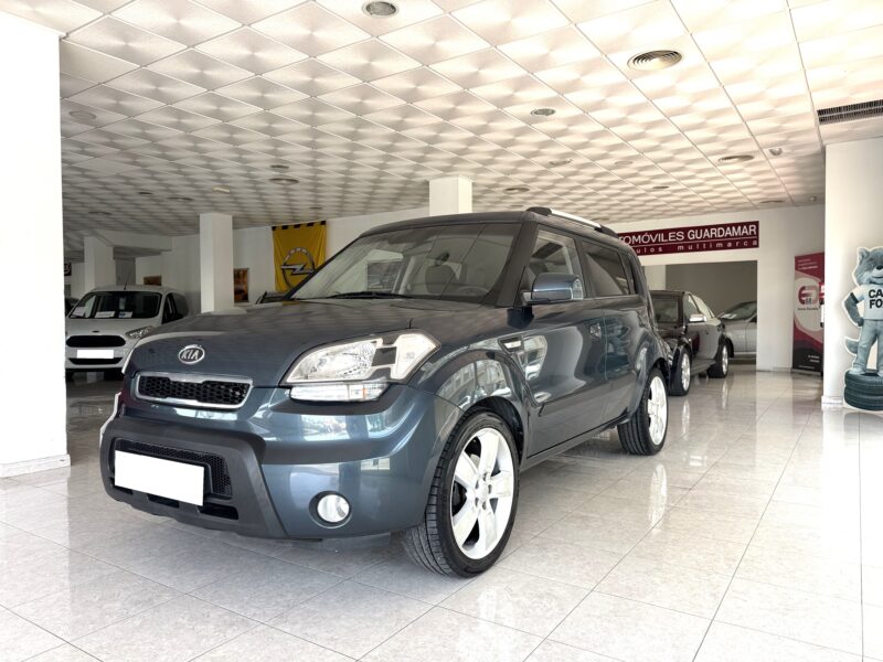 KIA soul 1.6CRDI 128cv Automático 5p
