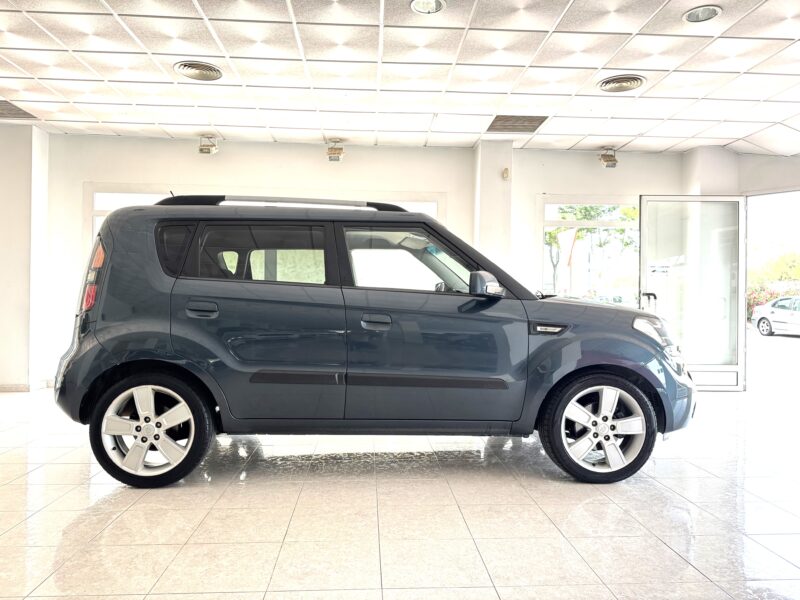 KIA soul 1.6CRDI 128cv Automático 5p