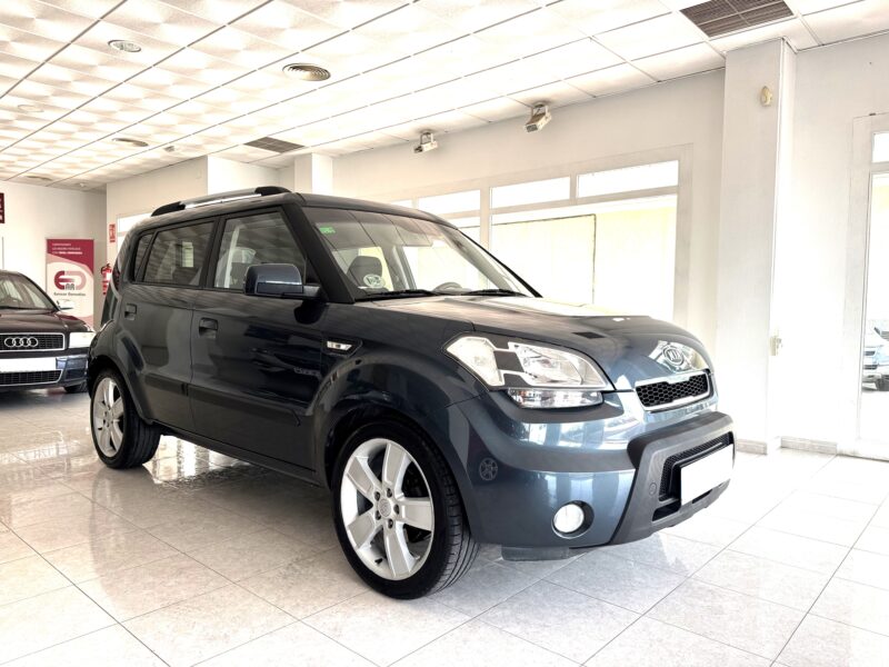 KIA soul 1.6CRDI 128cv Automático 5p