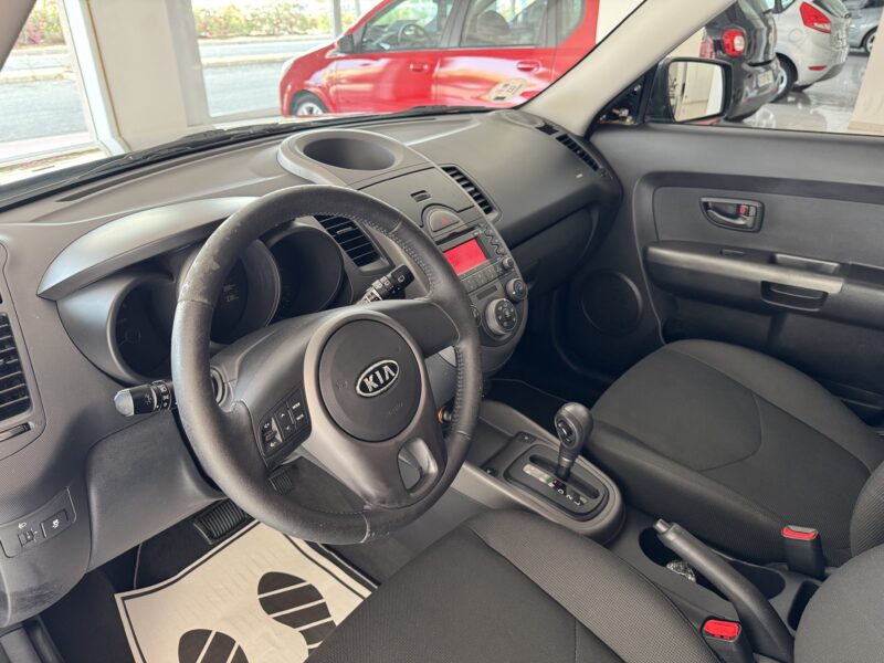 KIA soul 1.6CRDI 128cv Automático 5p