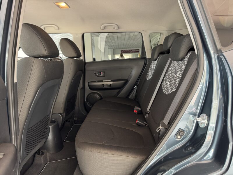 KIA soul 1.6CRDI 128cv Automático 5p