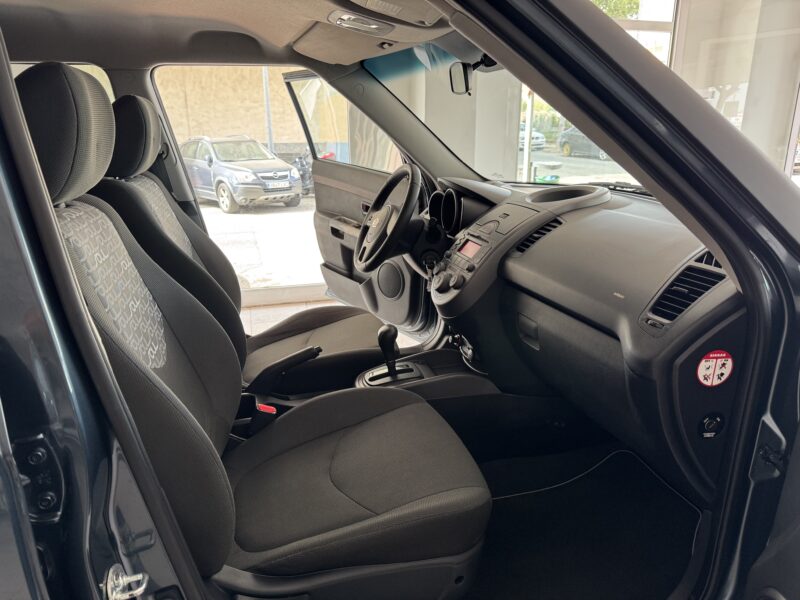 KIA soul 1.6CRDI 128cv Automático 5p