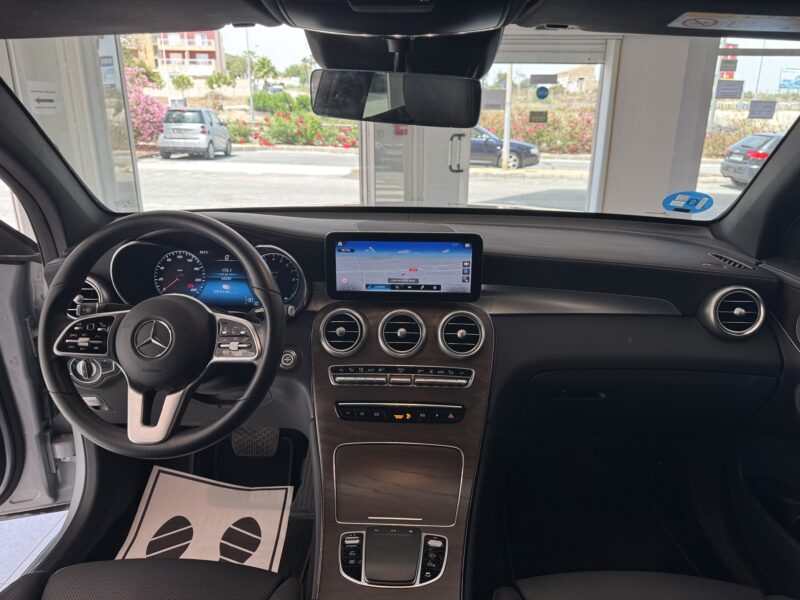 MERCEDES-BENZ GLC Coupe 300e 320cv Híbrido Enchufable 4 Matic 9G 5p