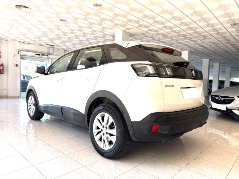 PEUGEOT 3008 1.5HDI 130cv Active Pack 5p