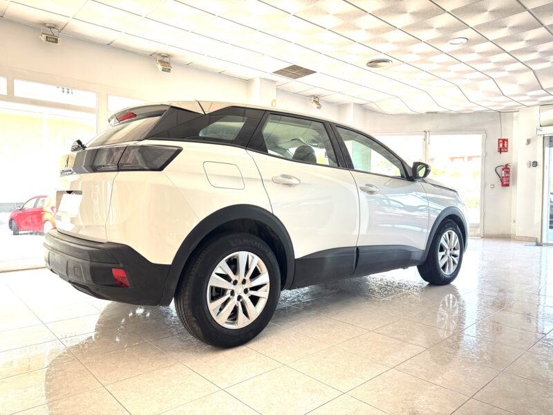 PEUGEOT 3008 1.5HDI 130cv Active Pack 5p