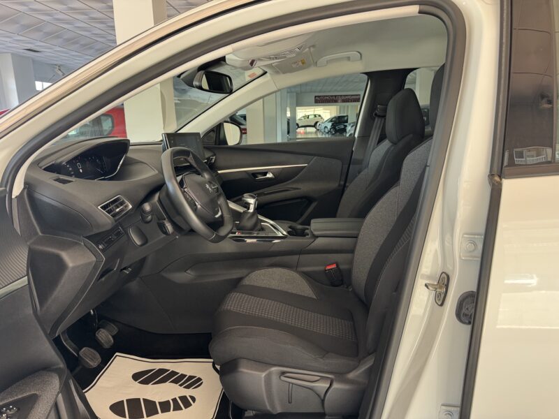 PEUGEOT 3008 1.5HDI 130cv Active Pack 5p