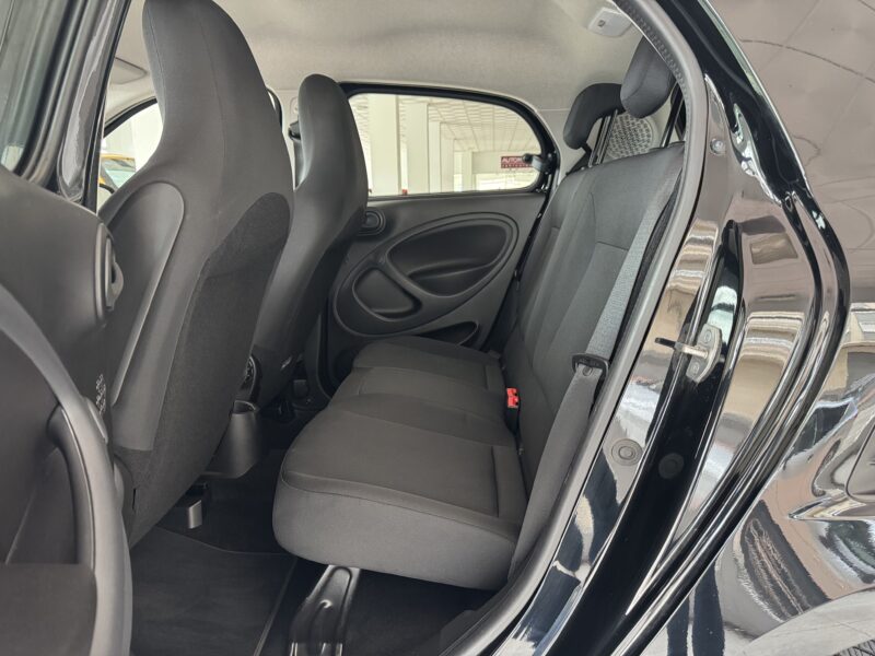SMART FORFOUR EQ 60KW/ 82CV AUTOMATICO 5P