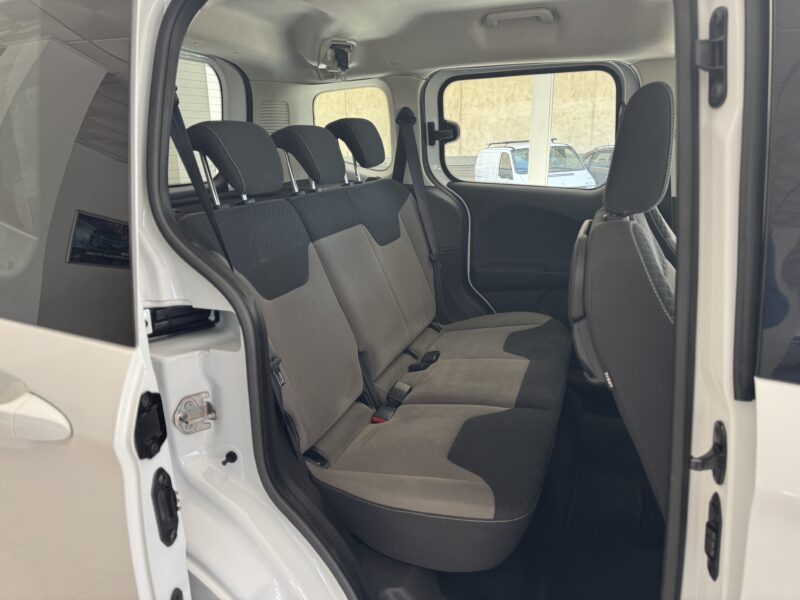 FORD Tourneo Courier Combi 1.5TDCi 75cv Trend 5p