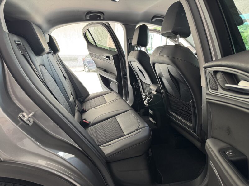 ALFA ROMEO Stelvio 2.2D 190cv 5p RWD Executive Auto.