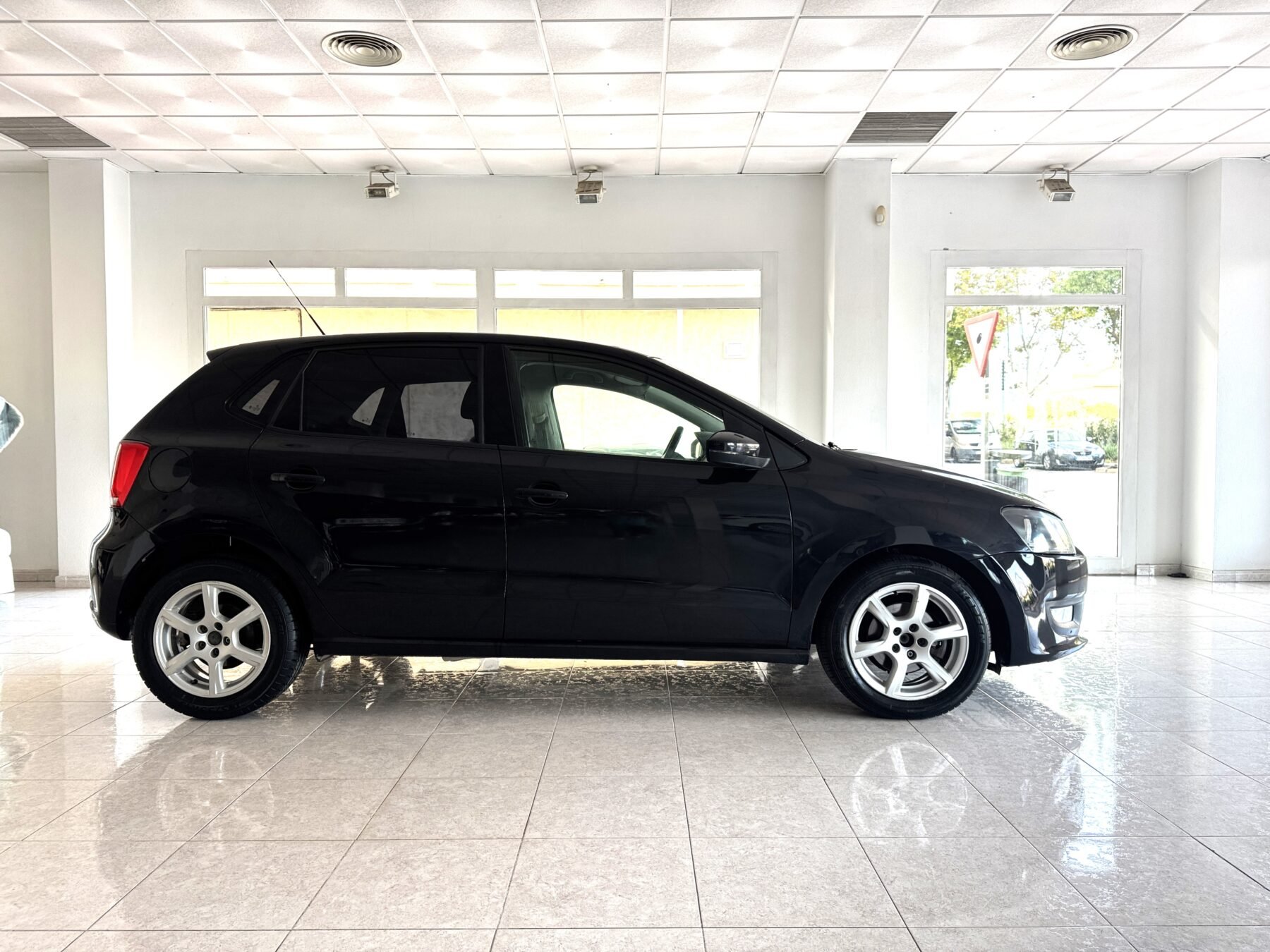 VOLKSWAGEN Polo 1.6TDI 90cv 5p