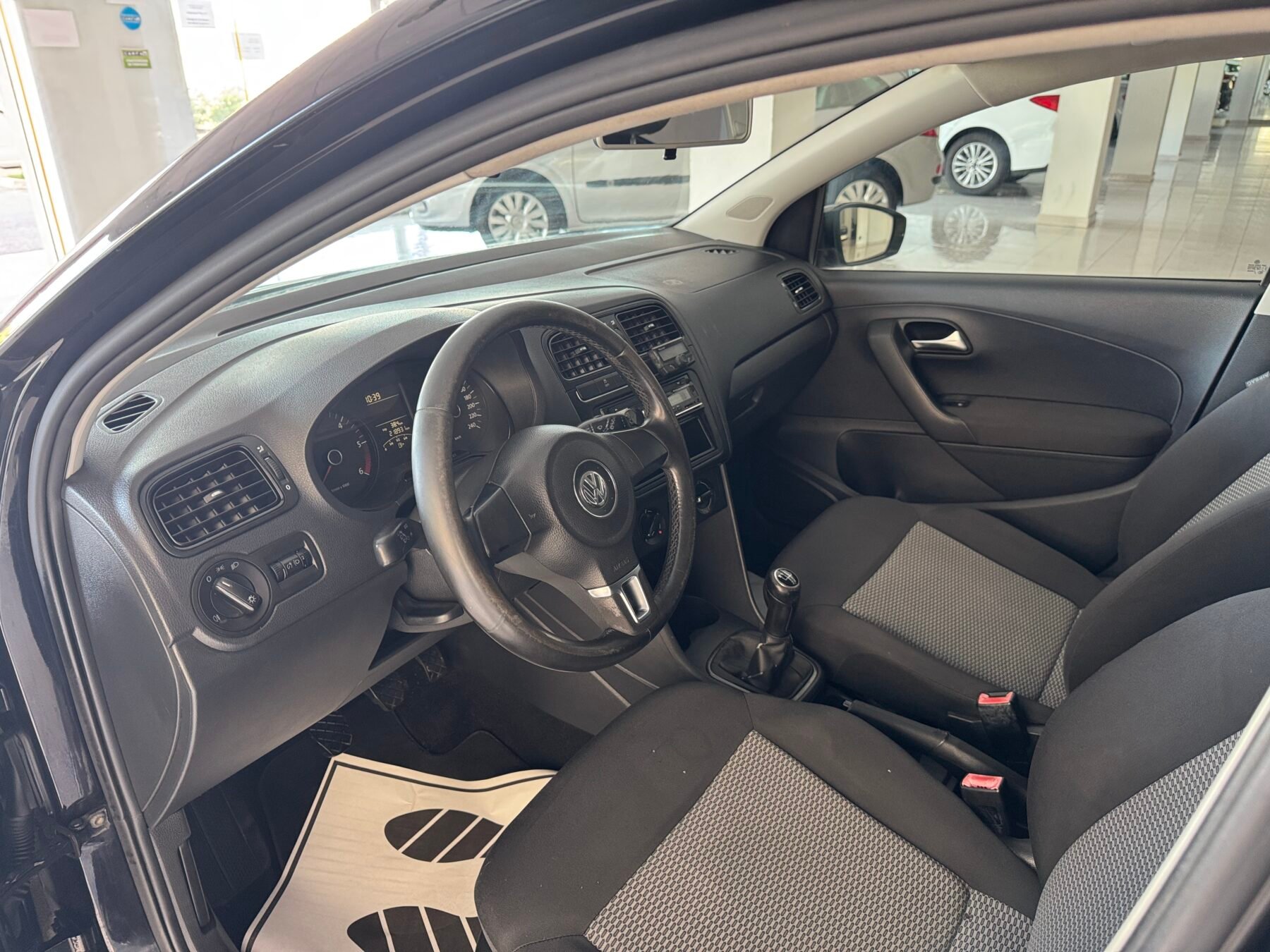 VOLKSWAGEN Polo 1.6TDI 90cv 5p