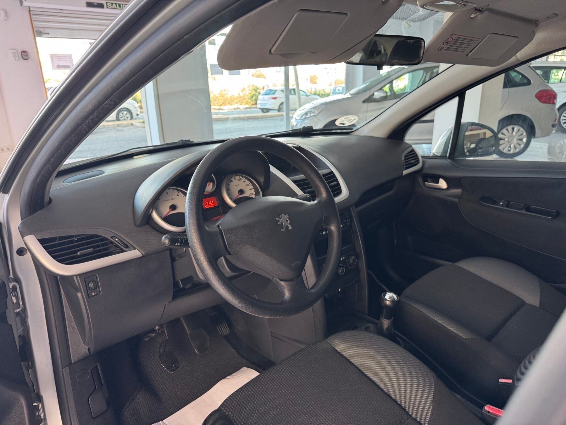 PEUGEOT 207 1.4HDI 70cv 5p