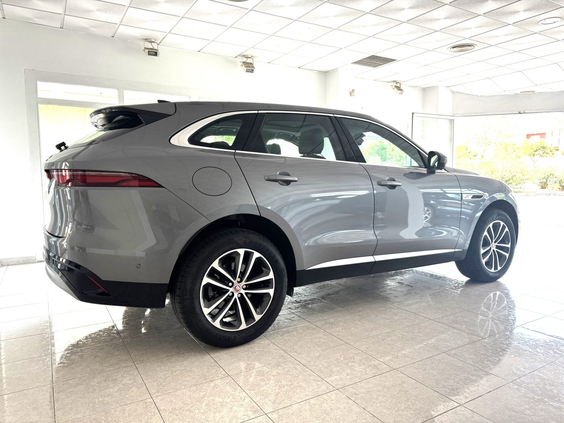 JAGUAR F Pace 2.0D I4 204PS AWD Auto MHEV Standard S 5p