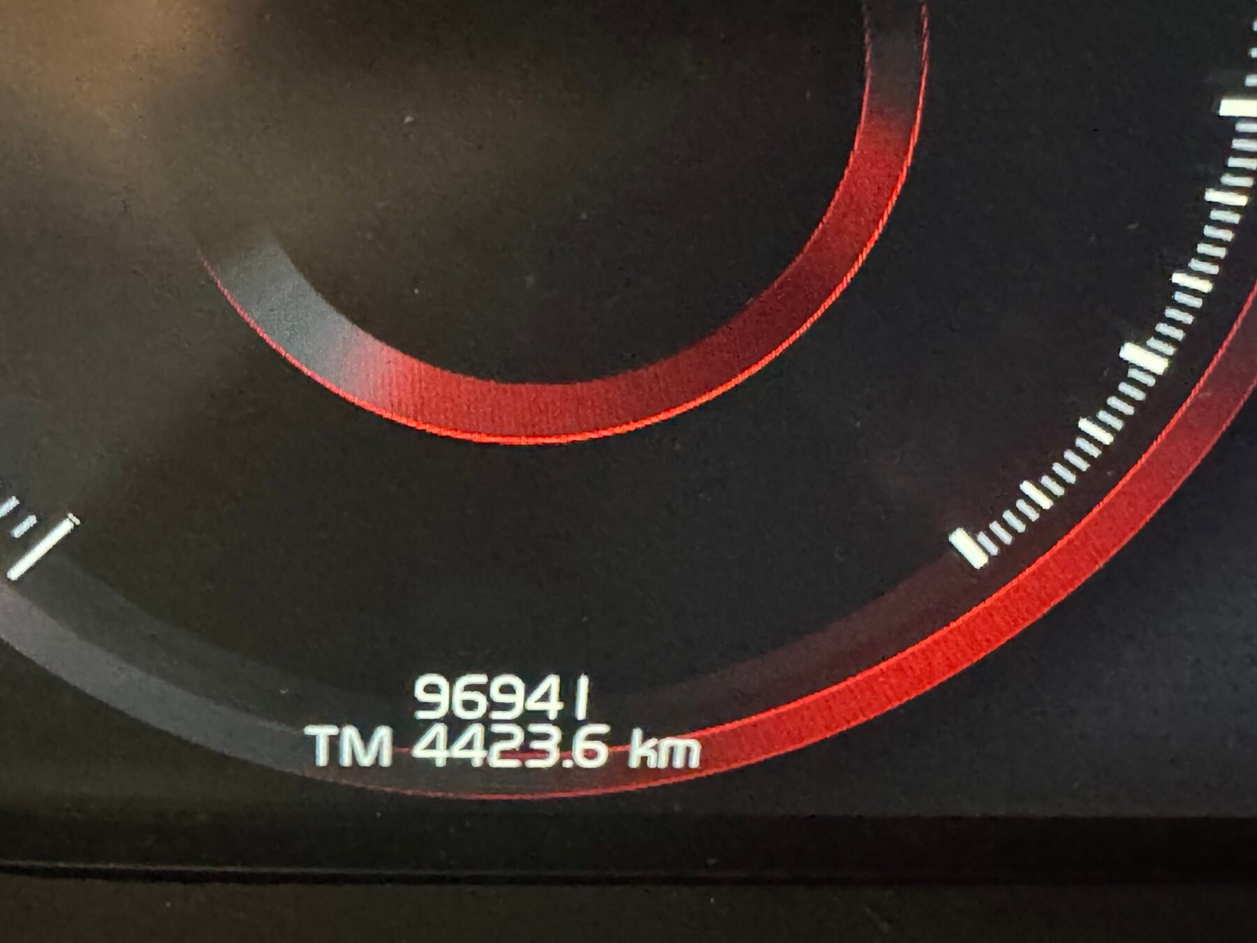 VOLVO XC60  2.0D B4 197cv Momentum Pro Automático 5p