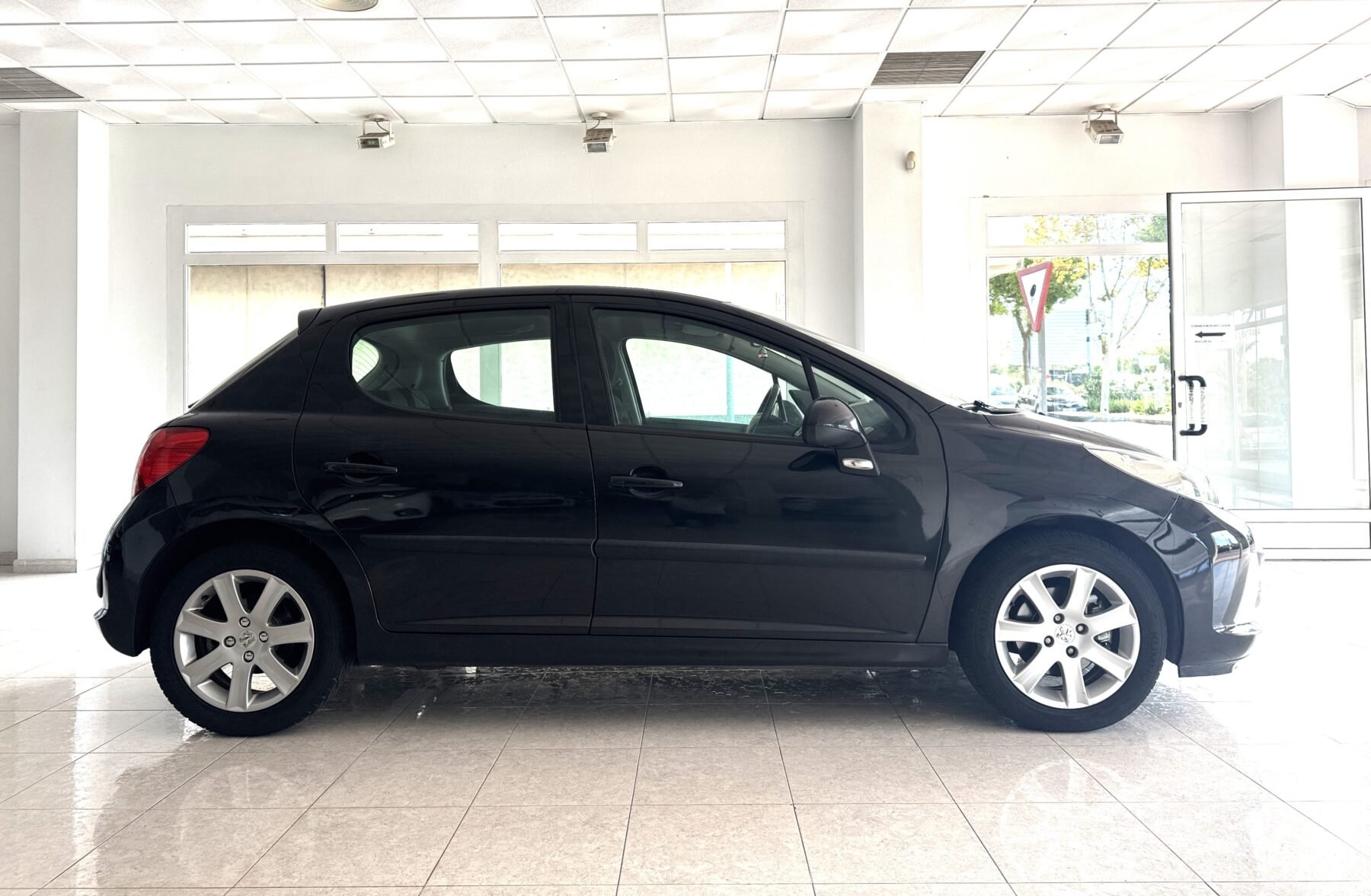 PEUGEOT 207 1.6HDI 90cv 5p