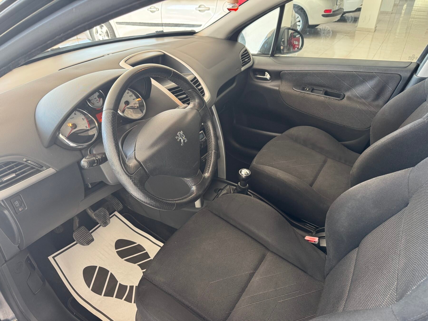 PEUGEOT 207 1.6HDI 90cv 5p