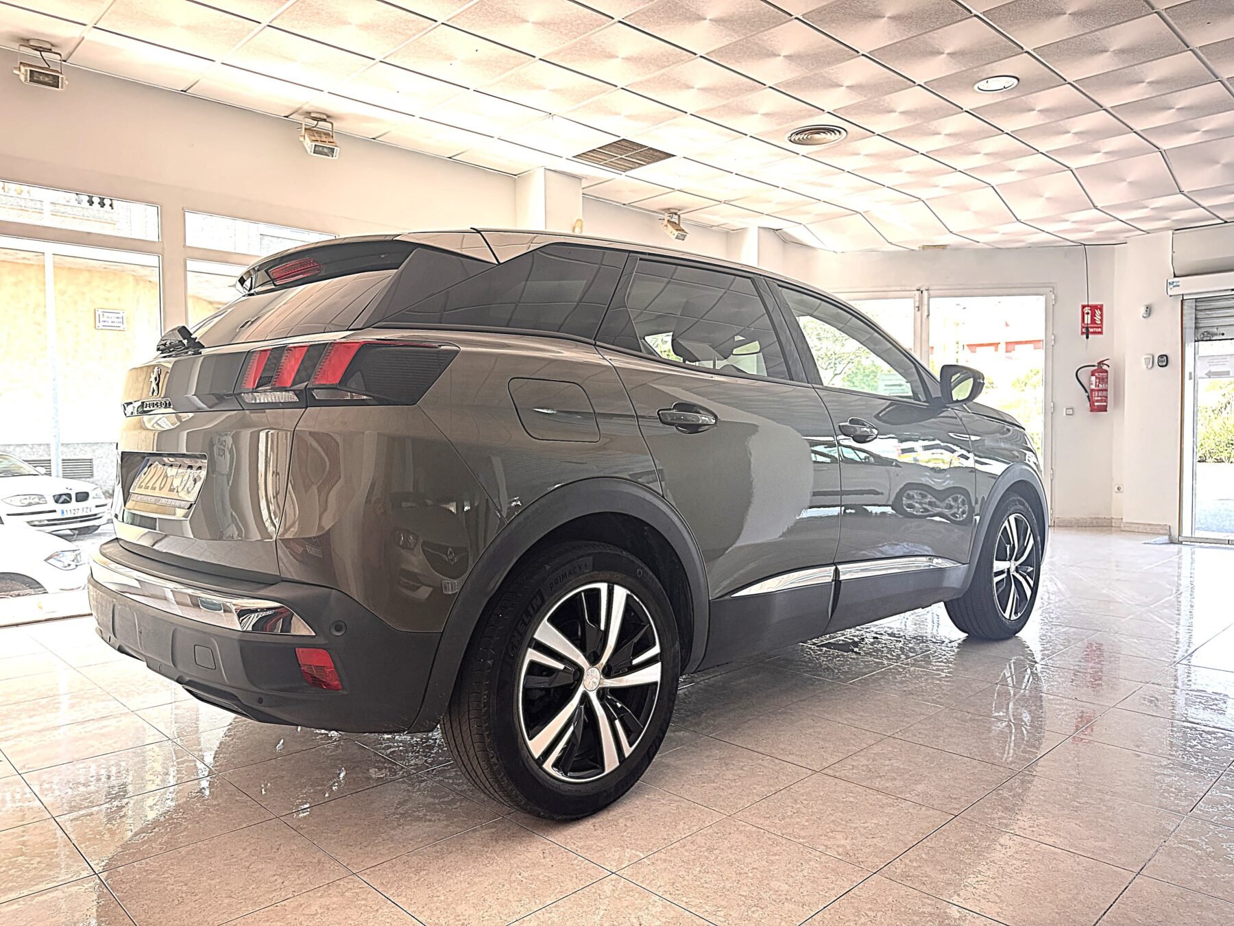 PEUGEOT 3008 1.5 BlueHDI 131cv Autom. Allure 5p