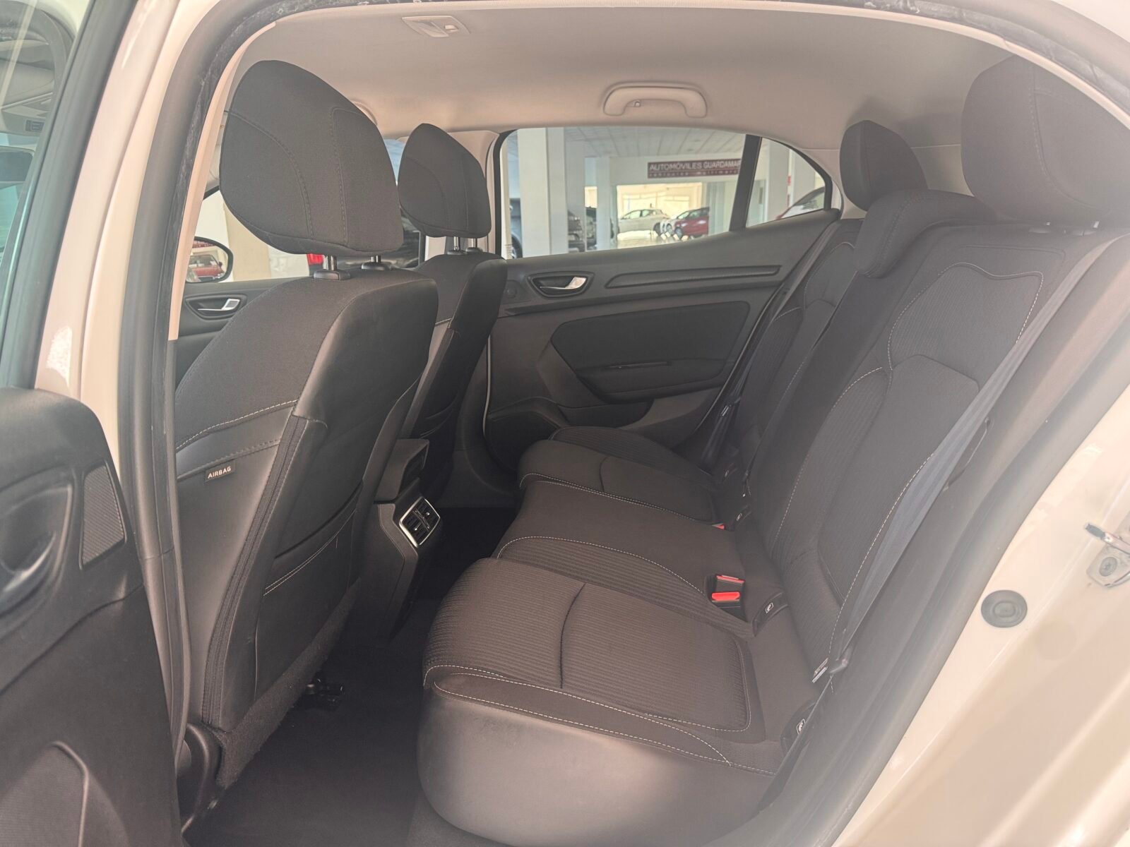RENAULT Megane Blue Business 1.5DCI 115cv 5p