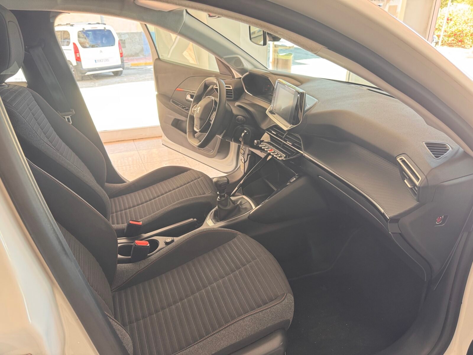 PEUGEOT 208 100cv 5p Active Pack