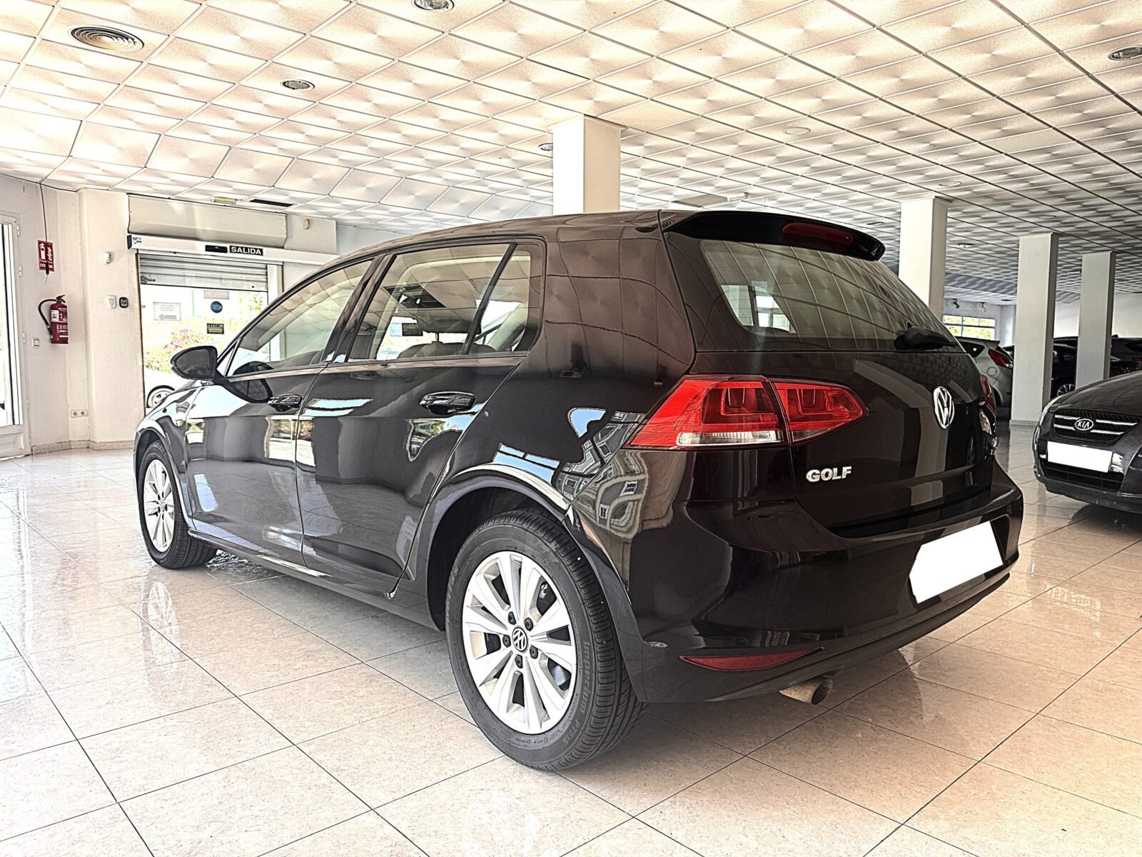 VOLKSWAGEN Golf 1.6TDI 105cv Bluemotion 5p