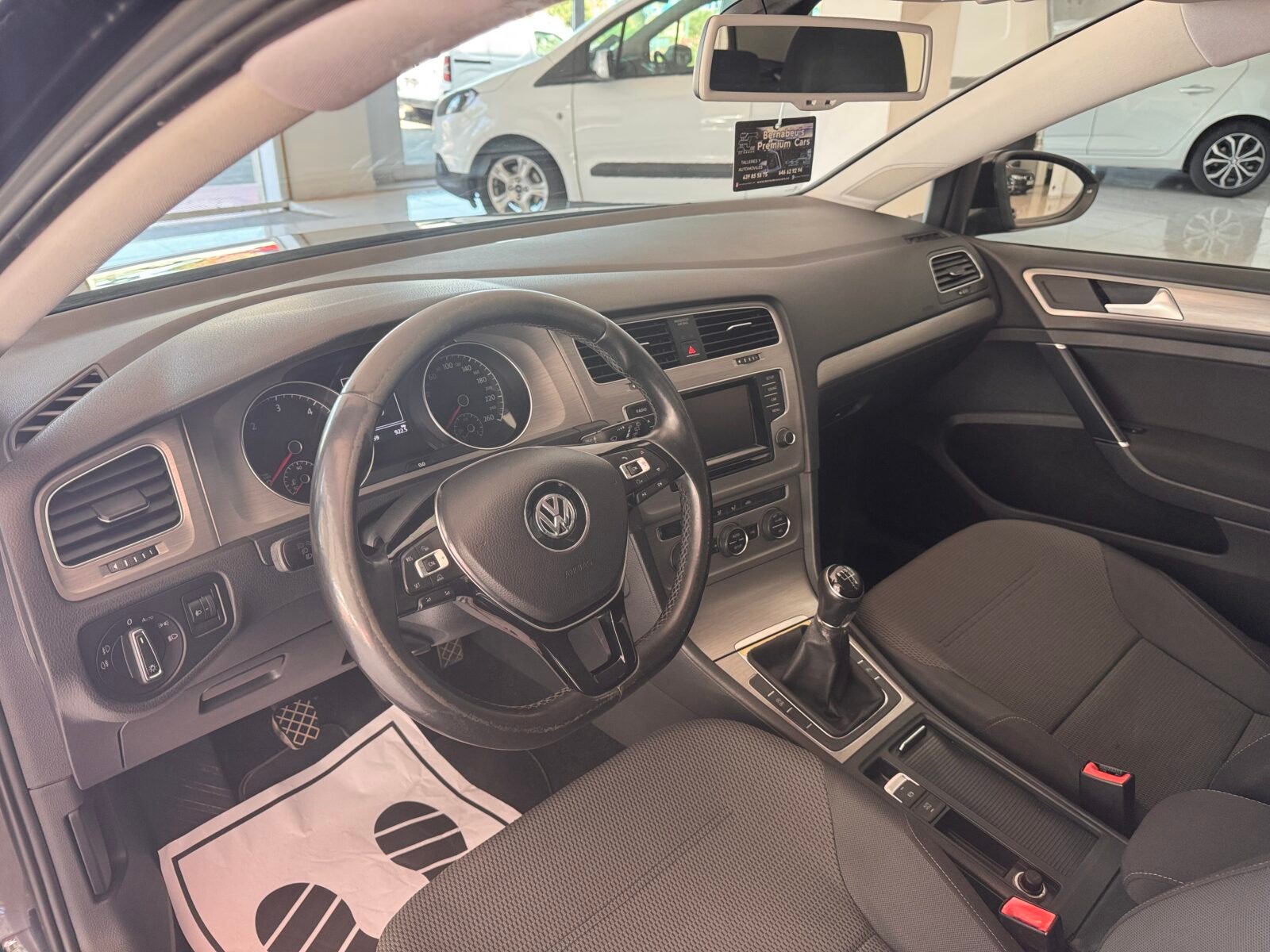 VOLKSWAGEN Golf 1.6TDI 105cv Bluemotion 5p