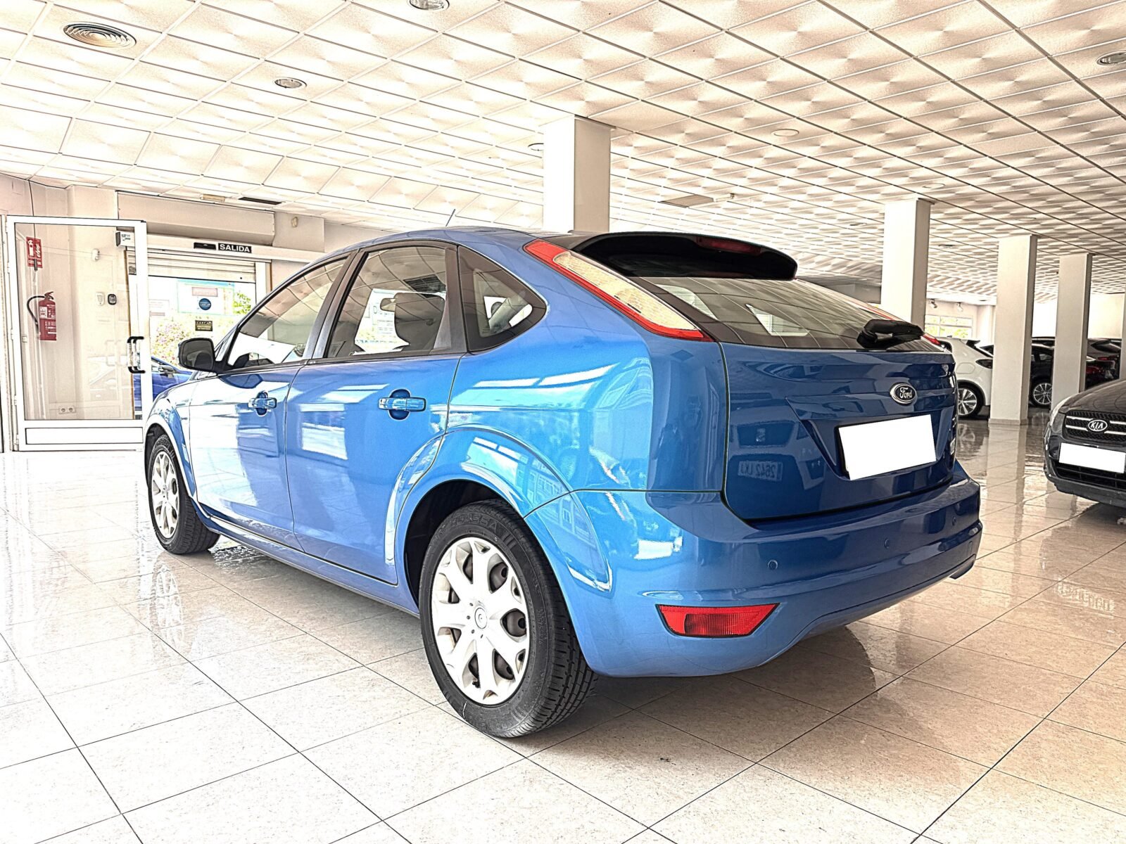FORD Focus 1.6i 100cv Trend 5p Automático