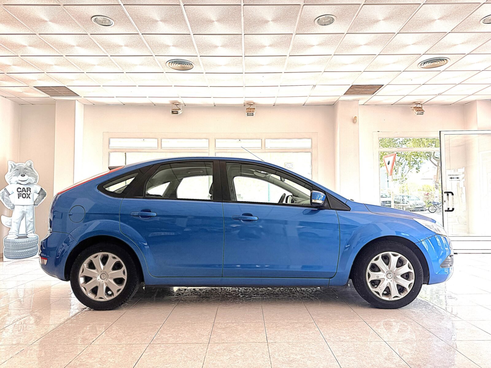 FORD Focus 1.6i 100cv Trend 5p Automático