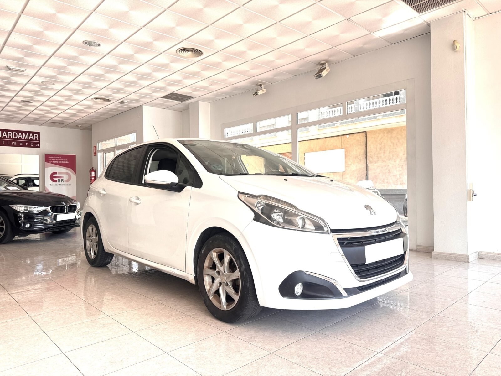 PEUGEOT 208 1.6HDI 75cv Active 5p